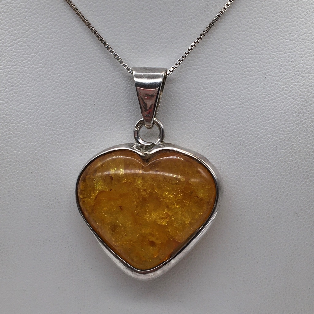 Vintage Sterling Silver Heart Shape Amber Pendant Necklace 88$